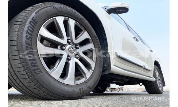 Buy Import Toyota Land Cruiser White Car in Import - Dubai in Akmecet Buy Import Toyota Land Cruiser White Car in Import - Dubai in Akmecet