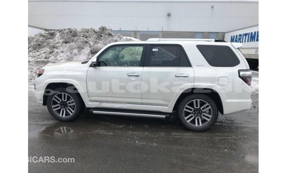 Buy Import Toyota 4Runner White Car in Import - Dubai in Akmecet Buy Import Toyota 4Runner White Car in Import - Dubai in Akmecet