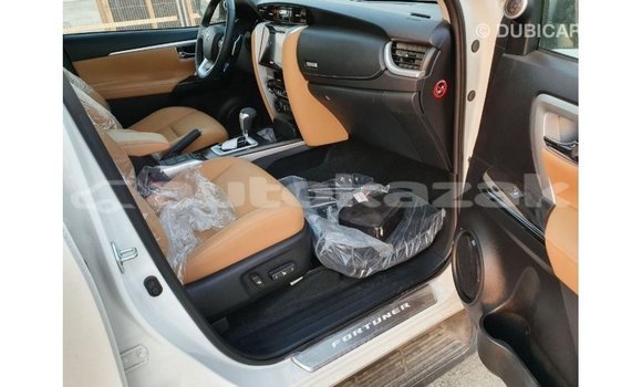 Buy Import Toyota Fortuner White Car in Import - Dubai in Akmecet Buy Import Toyota Fortuner White Car in Import - Dubai in Akmecet