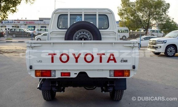 Buy Import Toyota Land Cruiser White Car in Import - Dubai in Akmecet Buy Import Toyota Land Cruiser White Car in Import - Dubai in Akmecet