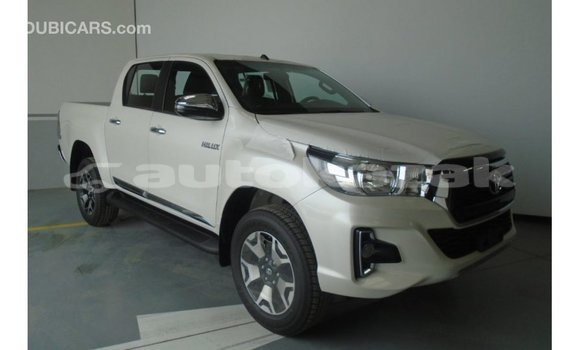 Buy Import Toyota Hilux White Car in Import - Dubai in Akmecet Buy Import Toyota Hilux White Car in Import - Dubai in Akmecet