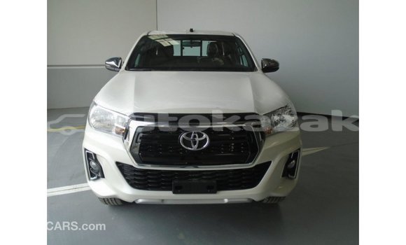 Buy Import Toyota Hilux White Car in Import - Dubai in Akmecet Buy Import Toyota Hilux White Car in Import - Dubai in Akmecet