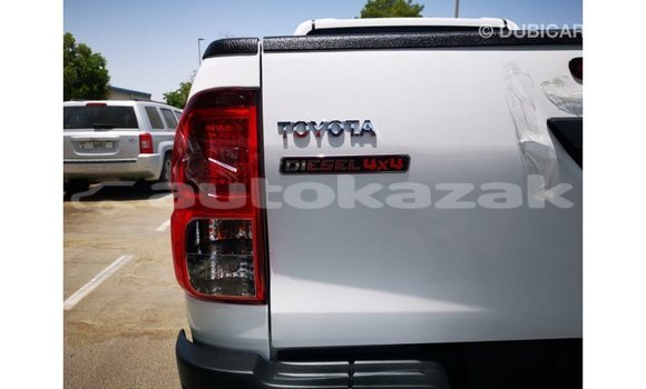 Buy Import Toyota Hilux White Car in Import - Dubai in Akmecet Buy Import Toyota Hilux White Car in Import - Dubai in Akmecet