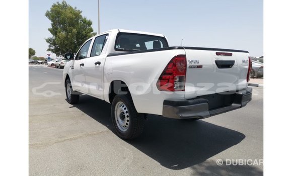 Buy Import Toyota Hilux White Car in Import - Dubai in Akmecet Buy Import Toyota Hilux White Car in Import - Dubai in Akmecet