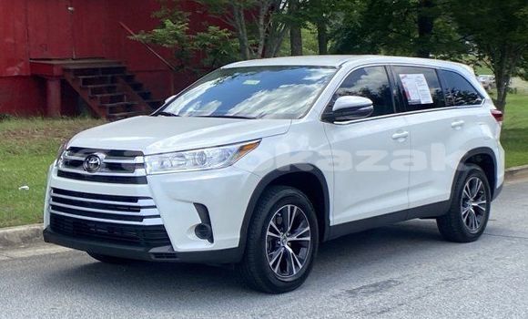Buy Used Toyota Highlander White Car in Aktau in Karagandi Buy Used Toyota Highlander White Car in Aktau in Karagandi