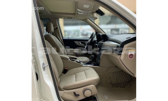 Buy Import Mercedes-Benz 190 White Car in Import - Dubai in Akmecet Buy Import Mercedes-Benz 190 White Car in Import - Dubai in Akmecet