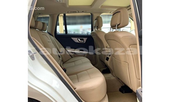 Buy Import Mercedes-Benz 190 White Car in Import - Dubai in Akmecet Buy Import Mercedes-Benz 190 White Car in Import - Dubai in Akmecet