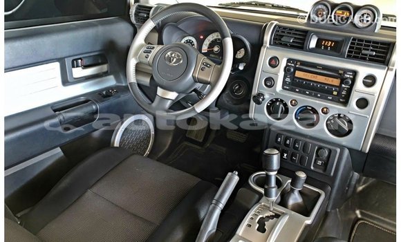 Buy Import Toyota FJ Cruiser White Car in Import - Dubai in Akmecet Buy Import Toyota FJ Cruiser White Car in Import - Dubai in Akmecet