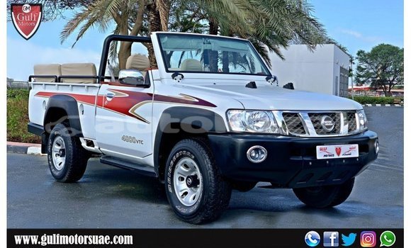 Buy Import Nissan Patrol White Car in Import - Dubai in Akmecet