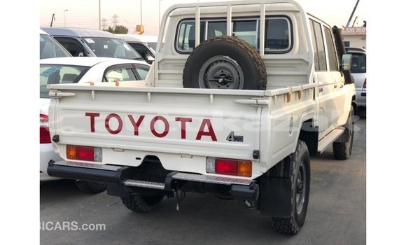 Buy Import Toyota Land Cruiser White Car in Import - Dubai in Akmecet Buy Import Toyota Land Cruiser White Car in Import - Dubai in Akmecet