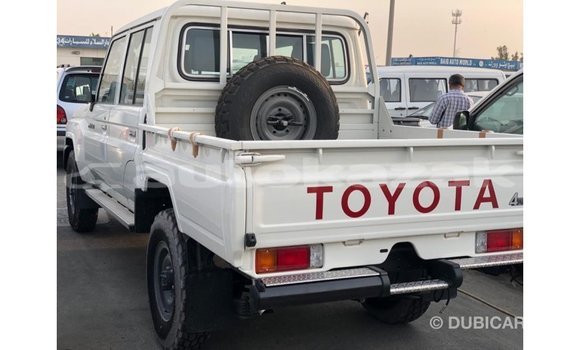 Buy Import Toyota Land Cruiser White Car in Import - Dubai in Akmecet Buy Import Toyota Land Cruiser White Car in Import - Dubai in Akmecet