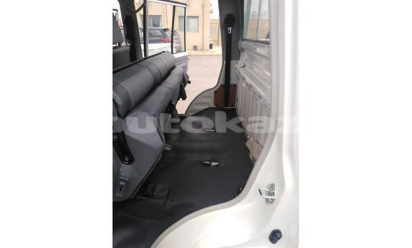 Buy Import Toyota Land Cruiser White Car in Import - Dubai in Akmecet Buy Import Toyota Land Cruiser White Car in Import - Dubai in Akmecet