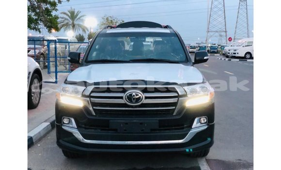Buy Import Toyota Land Cruiser Black Car in Import - Dubai in Akmecet