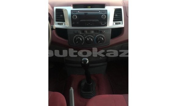 Buy Import Toyota Hilux White Car in Import - Dubai in Akmecet Buy Import Toyota Hilux White Car in Import - Dubai in Akmecet