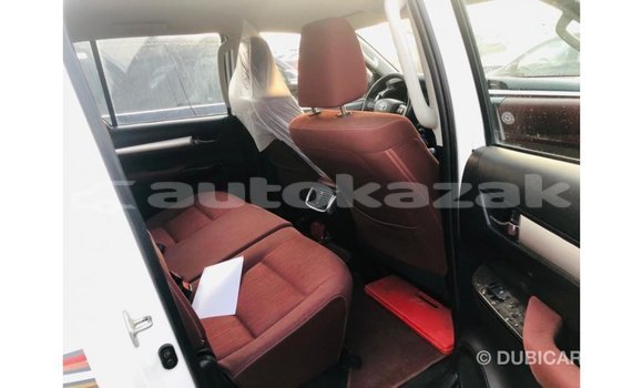 Buy Import Toyota Hilux White Car in Import - Dubai in Akmecet Buy Import Toyota Hilux White Car in Import - Dubai in Akmecet
