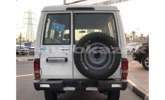 Buy Import Toyota Land Cruiser White Car in Import - Dubai in Akmecet Buy Import Toyota Land Cruiser White Car in Import - Dubai in Akmecet