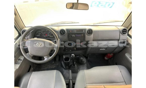 Buy Import Toyota Land Cruiser White Car in Import - Dubai in Akmecet Buy Import Toyota Land Cruiser White Car in Import - Dubai in Akmecet