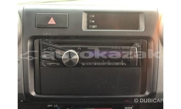 Buy Import Toyota Land Cruiser White Car in Import - Dubai in Akmecet Buy Import Toyota Land Cruiser White Car in Import - Dubai in Akmecet