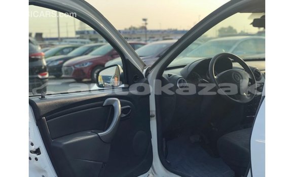 Buy Import Renault Duster White Car in Import - Dubai in Akmecet Buy Import Renault Duster White Car in Import - Dubai in Akmecet