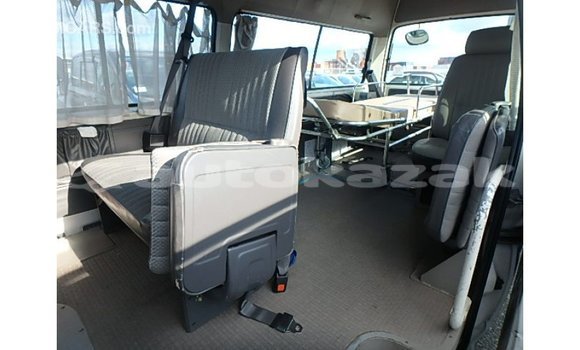 Buy Import Nissan Caravan White Car in Import - Dubai in Akmecet Buy Import Nissan Caravan White Car in Import - Dubai in Akmecet