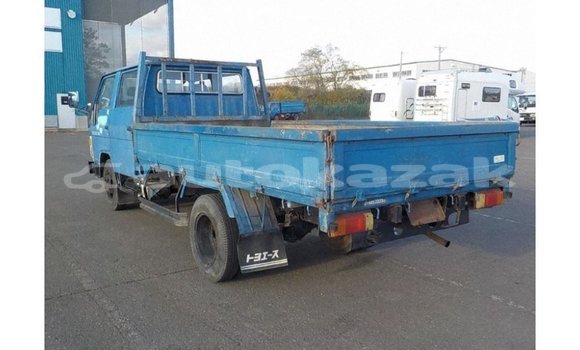Buy Import Toyota Dyna Blue Car in Import - Dubai in Akmecet Buy Import Toyota Dyna Blue Car in Import - Dubai in Akmecet