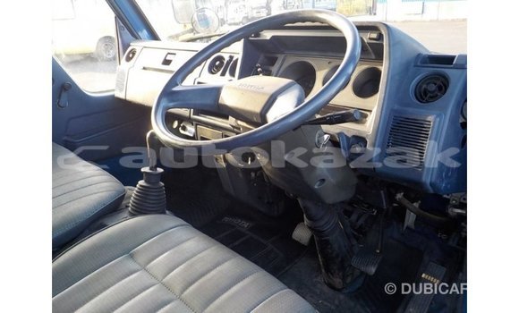 Buy Import Toyota Dyna Blue Car in Import - Dubai in Akmecet Buy Import Toyota Dyna Blue Car in Import - Dubai in Akmecet