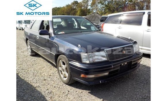 Buy Import Toyota Crown Blue Car in Import - Dubai in Akmecet