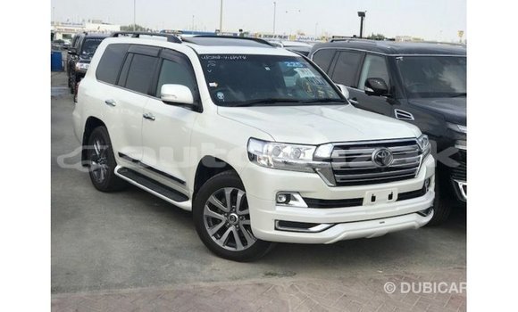 Buy Import Toyota Land Cruiser White Car in Import - Dubai in Akmecet Buy Import Toyota Land Cruiser White Car in Import - Dubai in Akmecet