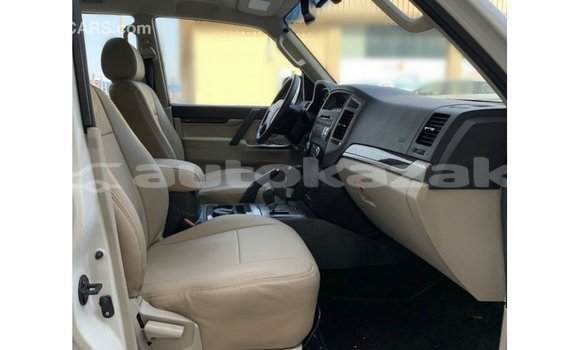 Buy Import Mitsubishi Pajero White Car in Import - Dubai in Akmecet Buy Import Mitsubishi Pajero White Car in Import - Dubai in Akmecet
