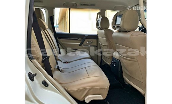 Buy Import Mitsubishi Pajero White Car in Import - Dubai in Akmecet Buy Import Mitsubishi Pajero White Car in Import - Dubai in Akmecet