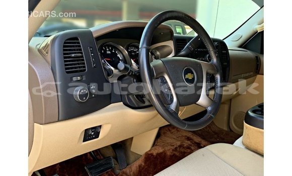Buy Import Chevrolet Silverado White Car in Import - Dubai in Akmecet Buy Import Chevrolet Silverado White Car in Import - Dubai in Akmecet