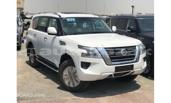 Buy Import Nissan Patrol White Car in Import - Dubai in Akmecet Buy Import Nissan Patrol White Car in Import - Dubai in Akmecet