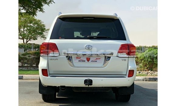Buy Import Toyota Land Cruiser White Car in Import - Dubai in Akmecet Buy Import Toyota Land Cruiser White Car in Import - Dubai in Akmecet