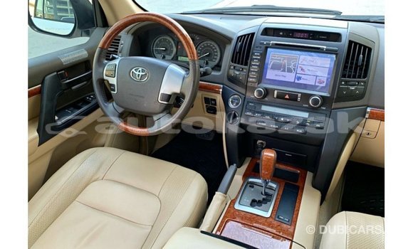 Buy Import Toyota Land Cruiser White Car in Import - Dubai in Akmecet Buy Import Toyota Land Cruiser White Car in Import - Dubai in Akmecet