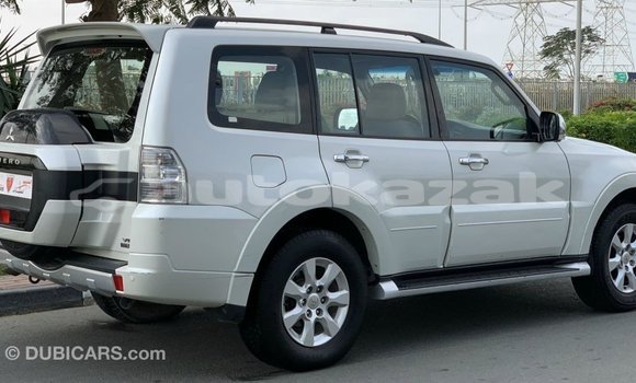 Buy Import Mitsubishi Pajero White Car in Import - Dubai in Akmecet Buy Import Mitsubishi Pajero White Car in Import - Dubai in Akmecet