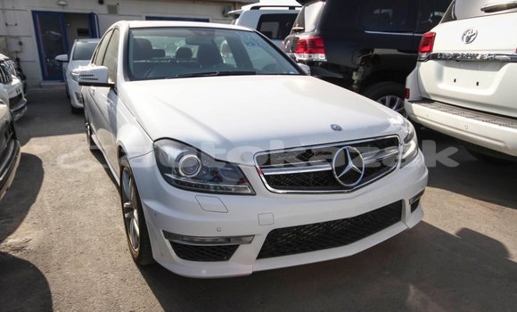 Buy Import Mercedes-Benz 200 White Car in Import - Dubai in Akmecet Buy Import Mercedes-Benz 200 White Car in Import - Dubai in Akmecet
