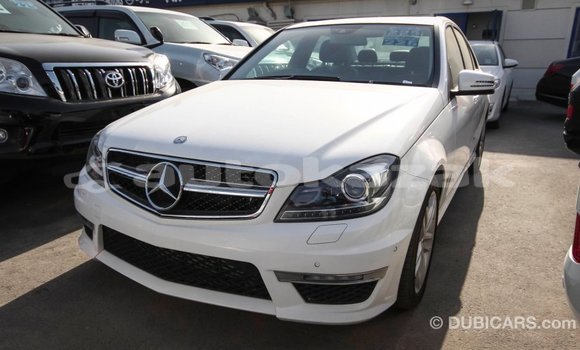 Buy Import Mercedes-Benz 200 White Car in Import - Dubai in Akmecet Buy Import Mercedes-Benz 200 White Car in Import - Dubai in Akmecet