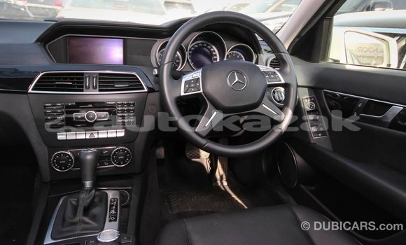 Buy Import Mercedes-Benz 200 White Car in Import - Dubai in Akmecet Buy Import Mercedes-Benz 200 White Car in Import - Dubai in Akmecet