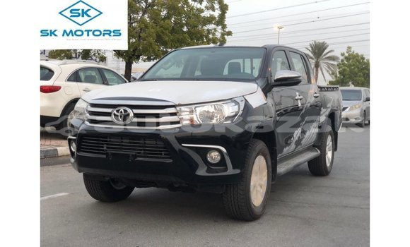 Buy Import Toyota Hilux Black Car in Import - Dubai in Akmecet