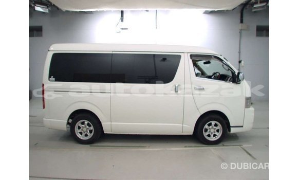 Buy Import Toyota Regius White Car in Import - Dubai in Akmecet Buy Import Toyota Regius White Car in Import - Dubai in Akmecet