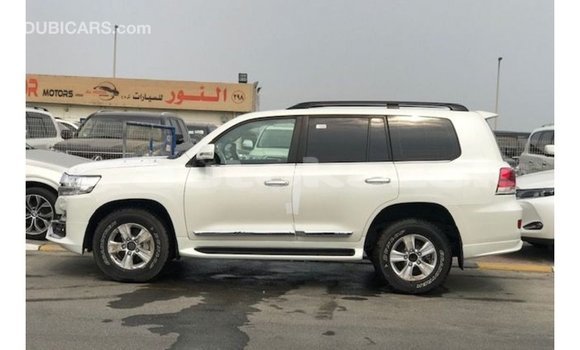 Buy Import Toyota Land Cruiser White Car in Import - Dubai in Akmecet Buy Import Toyota Land Cruiser White Car in Import - Dubai in Akmecet