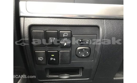 Buy Import Toyota Land Cruiser White Car in Import - Dubai in Akmecet Buy Import Toyota Land Cruiser White Car in Import - Dubai in Akmecet