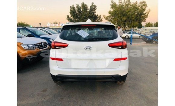 Buy Import Hyundai Tucson White Car in Import - Dubai in Akmecet Buy Import Hyundai Tucson White Car in Import - Dubai in Akmecet