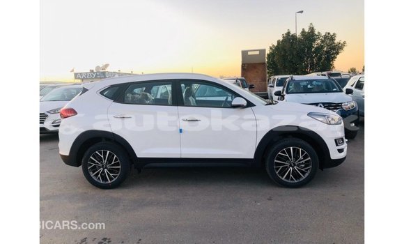 Buy Import Hyundai Tucson White Car in Import - Dubai in Akmecet Buy Import Hyundai Tucson White Car in Import - Dubai in Akmecet