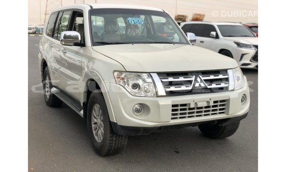 Buy Import Mitsubishi Pajero White Car in Import - Dubai in Akmecet Buy Import Mitsubishi Pajero White Car in Import - Dubai in Akmecet