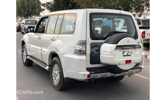 Buy Import Mitsubishi Pajero White Car in Import - Dubai in Akmecet Buy Import Mitsubishi Pajero White Car in Import - Dubai in Akmecet