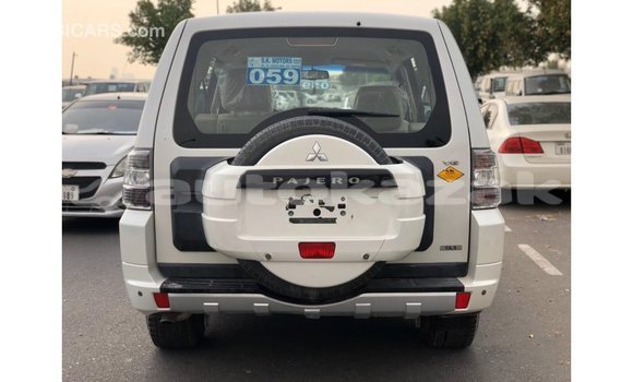 Buy Import Mitsubishi Pajero White Car in Import - Dubai in Akmecet Buy Import Mitsubishi Pajero White Car in Import - Dubai in Akmecet