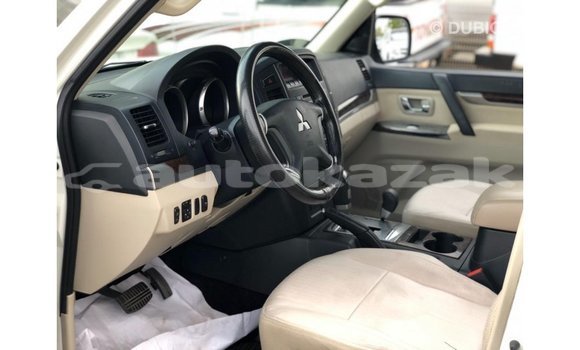 Buy Import Mitsubishi Pajero White Car in Import - Dubai in Akmecet Buy Import Mitsubishi Pajero White Car in Import - Dubai in Akmecet