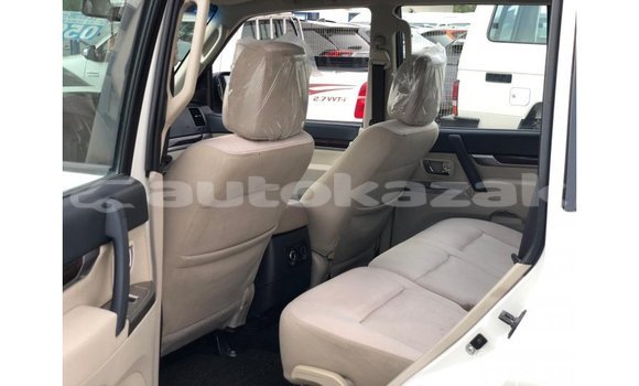 Buy Import Mitsubishi Pajero White Car in Import - Dubai in Akmecet Buy Import Mitsubishi Pajero White Car in Import - Dubai in Akmecet