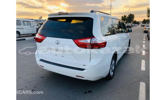 Buy Import Toyota Sienna White Car in Import - Dubai in Akmecet Buy Import Toyota Sienna White Car in Import - Dubai in Akmecet